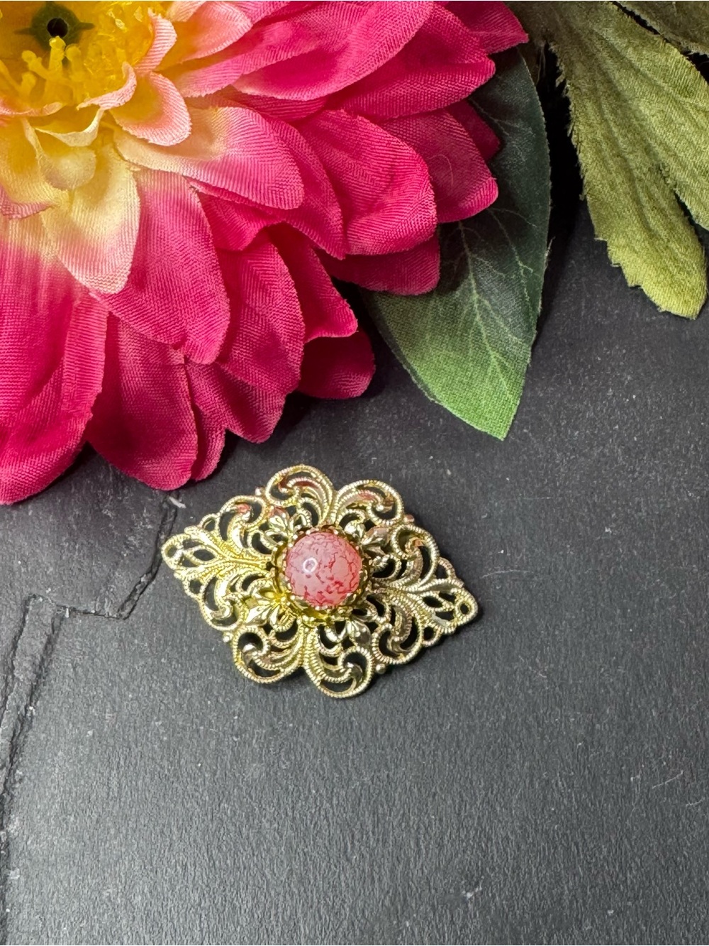 Vintage Gold toned Filigree Floral Brooch Pin - Women Jewelry